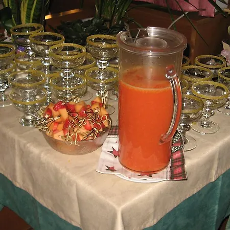 瓦尔格兰达酒店 3* 阿莱盖
