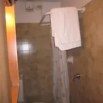 瓦尔格兰达酒店 3* 阿莱盖